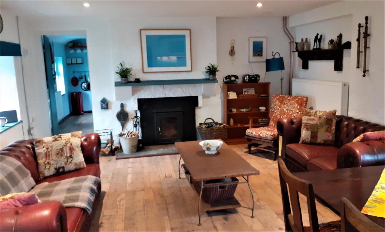 The Rockhouse - Cosy Stone Built Thatch Cottage Dungloe Luaran gambar