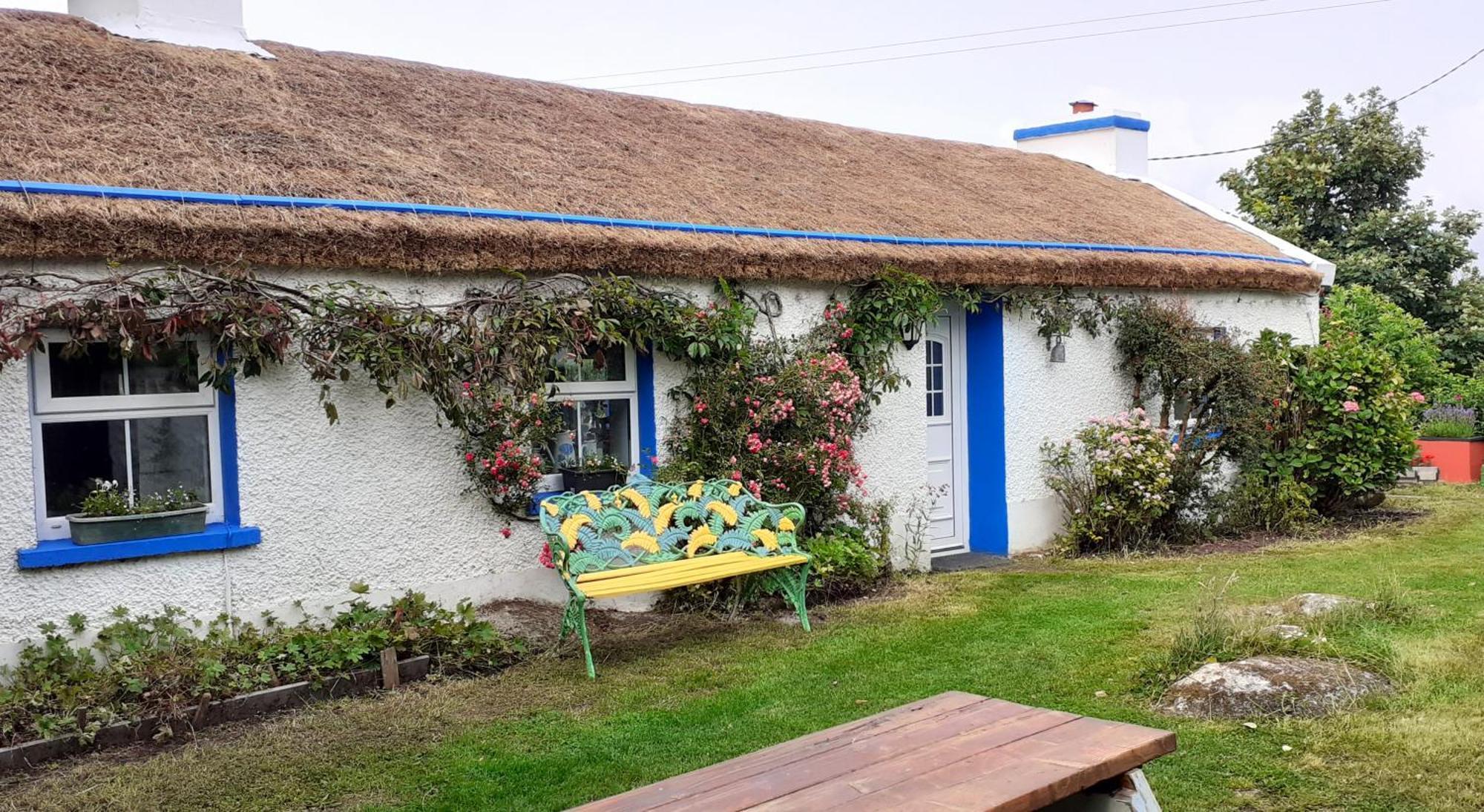The Rockhouse - Cosy Stone Built Thatch Cottage Dungloe Luaran gambar